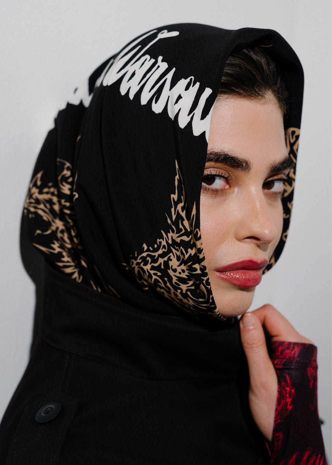 SQUARE SCARF Swanski Studio red print