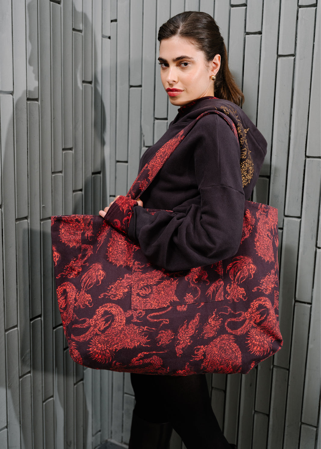 BAG GIRL Swanski Studio red print