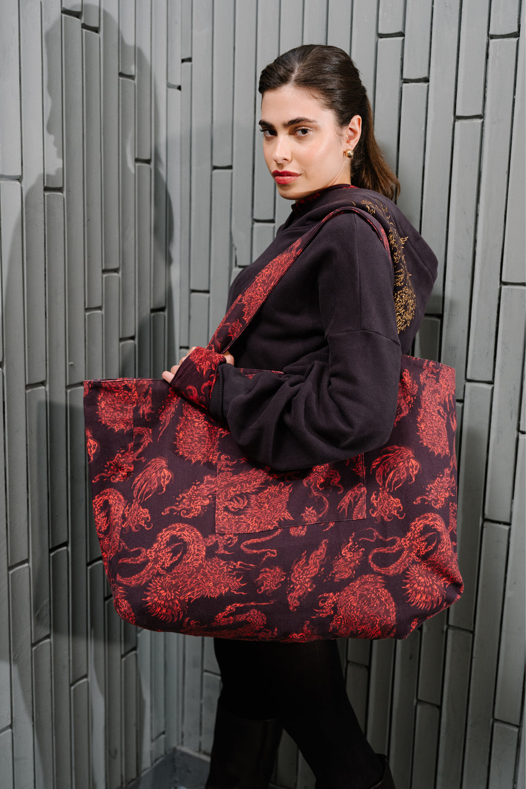 BAG GIRL Swanski Studio red print